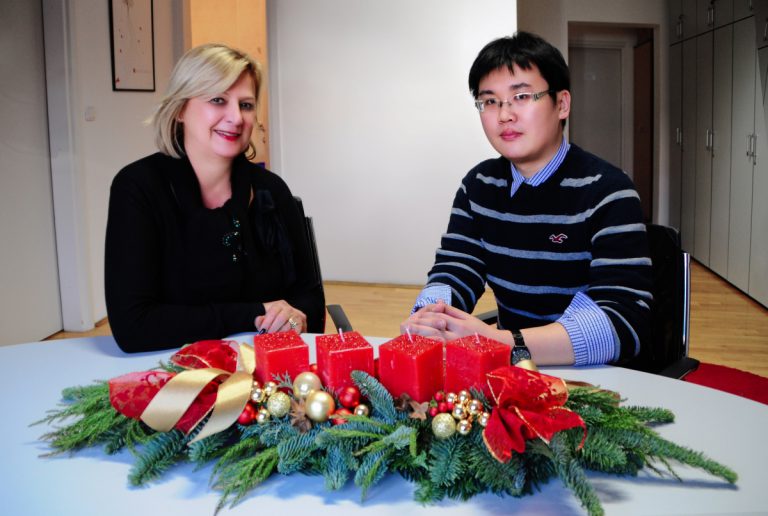 Ravnateljica_Devin_Wu_071212